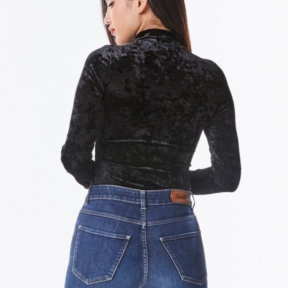 H&M Turtle-Neck Crushed Velvet top - Picture 3 of 5